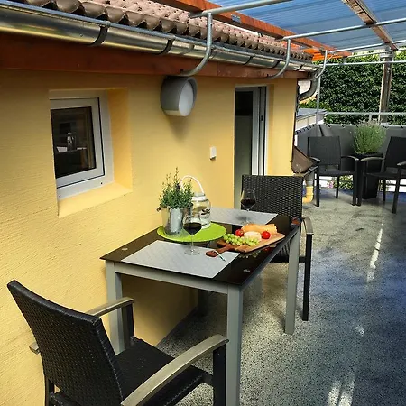 度假居 菲林豪斯祖尔梅因普福特度假屋 *